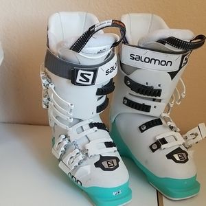 Salomon ski boots woman